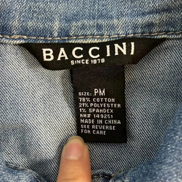 Baccini Denim Button Down Vest Women's Size Petite Medium - Picture 6 of 6